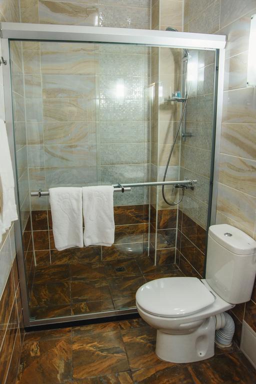 Promenade Park Hotel Shymkent Quarto foto